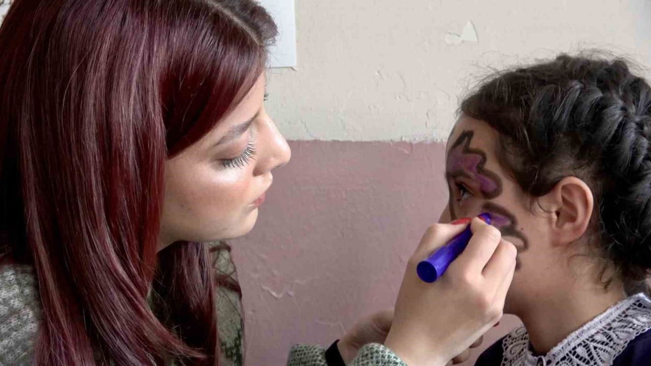 İbrahim Çeçen Vakfı'nın 'Mutluluk Harekatı' Ağrı'da binlerce çocuğun hayalini gerçekleştirdi