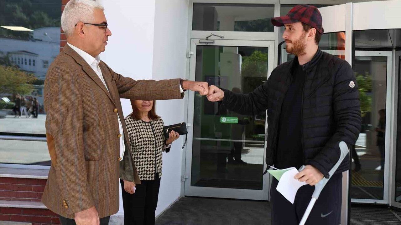 İEÜ'nün 'Elden Ele' girişimiyle kampüste sigaraya karşı seferberlik