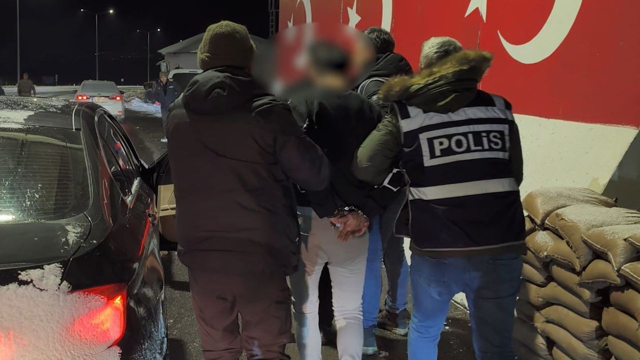 Iğdır'da kuyumcu soygunu: 3 zanlı adliyeye sevk edildi