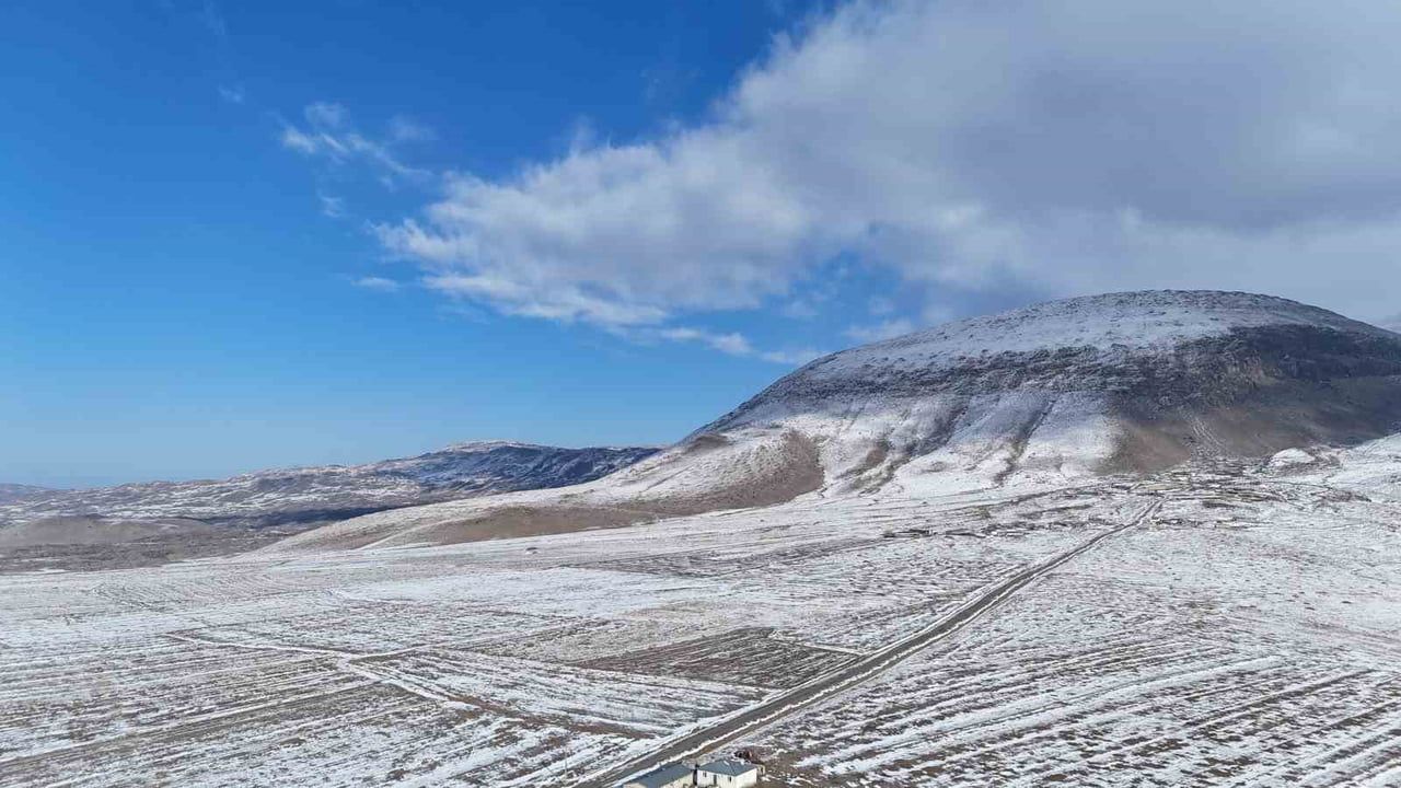 Iğdır'ın Zirvelerinde Kış: Kavaktepe, Caf ve Karagüney Beyaza Büründü