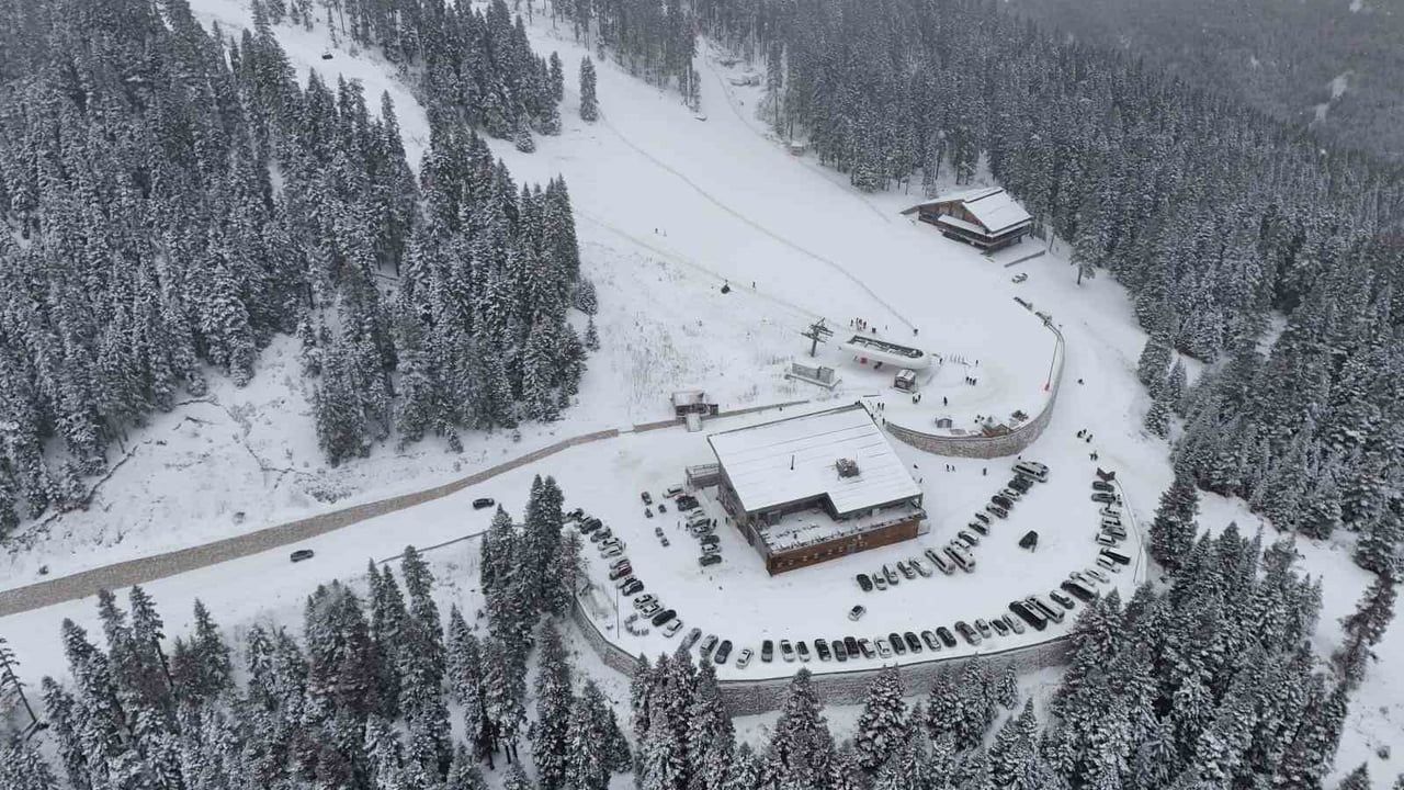 Ilgaz Dağı Yurduntepe Kayak Merkezi sezona açıldı