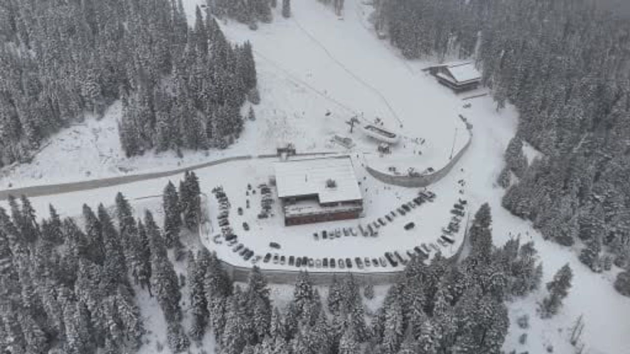 Ilgaz Yurduntepe Kayak Merkezi'nde sezon açıldı