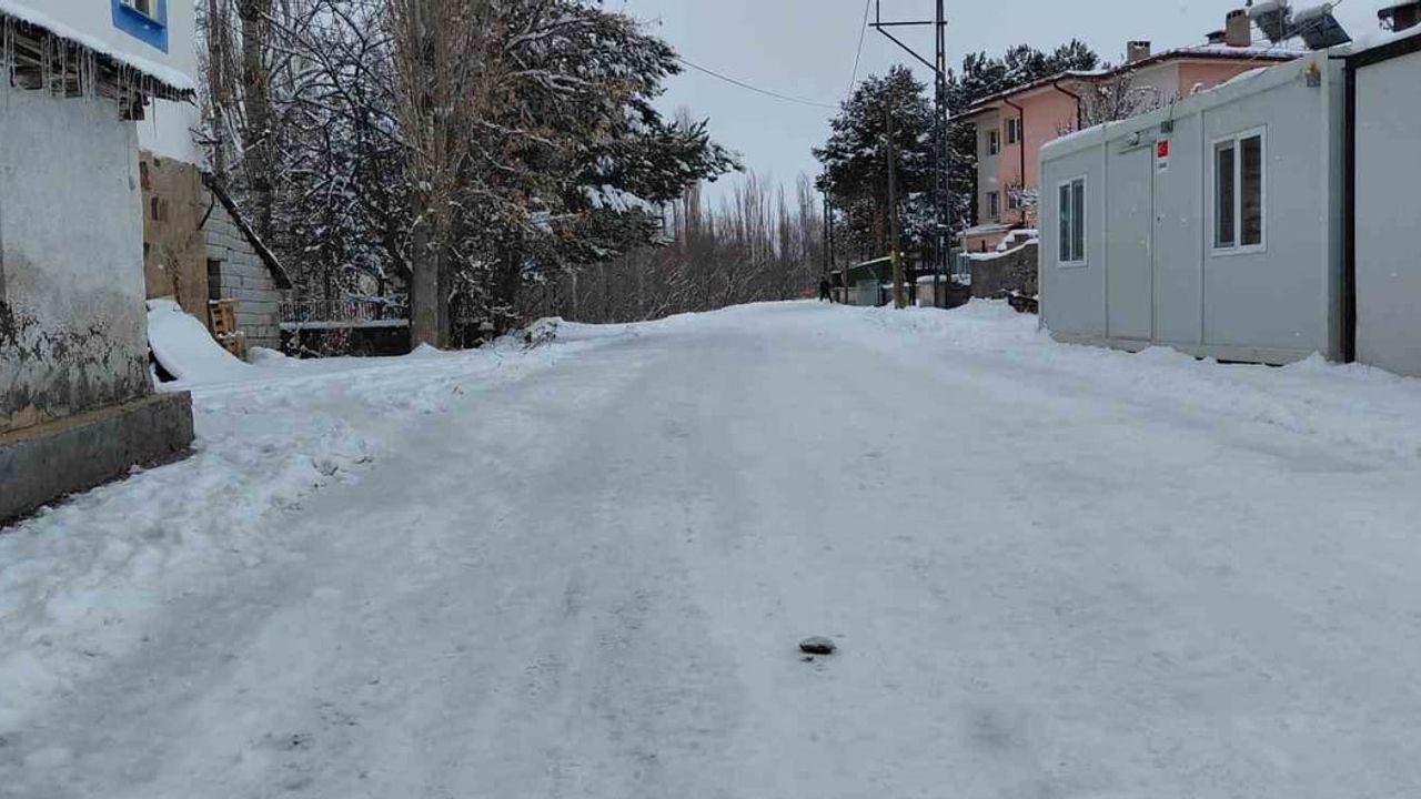 İmranlı'da termometreler -19.4°C gösterdi, Ovit -20.9°C ile en düşük ölçüm