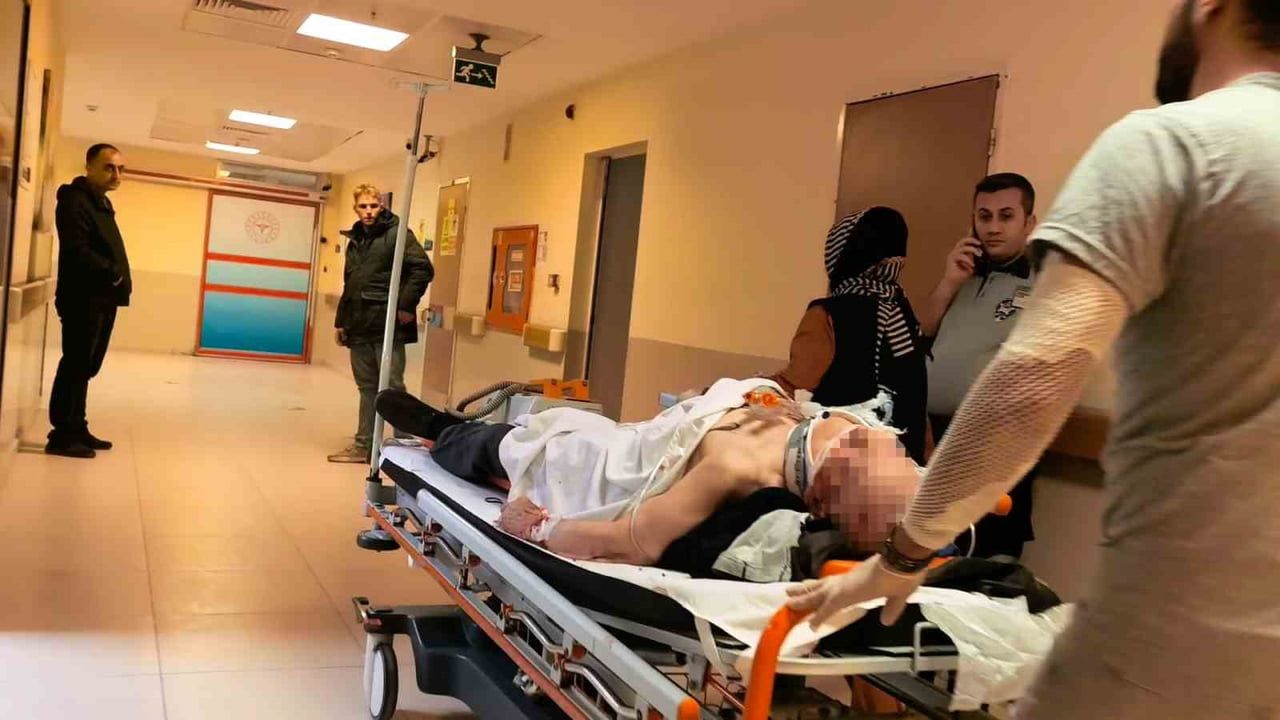 İnegöl'de merdiven boşluğuna düşen 81 yaşındaki adam ağır yaralandı