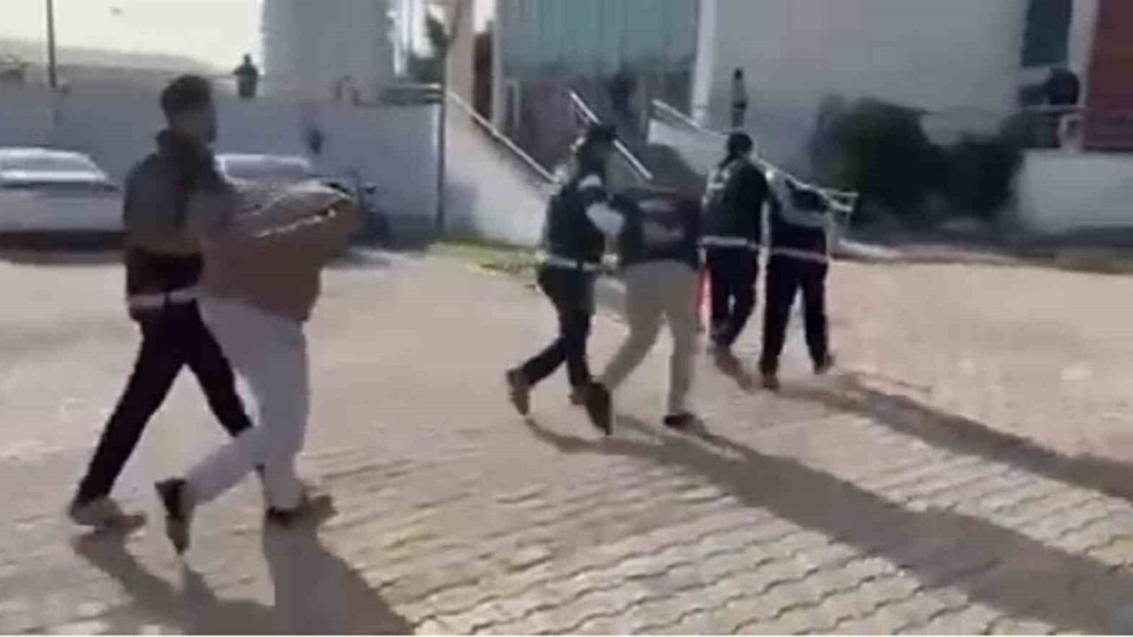 İskenderun’da motosiklet hırsızlığı şüphelileri yakalandı