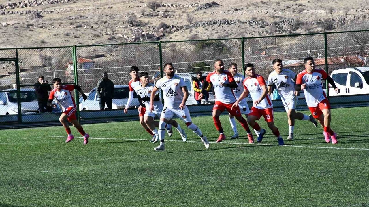 İsmail Okumuş FK, lider Büyük Toramanspor’u 4-2 mağlup etti