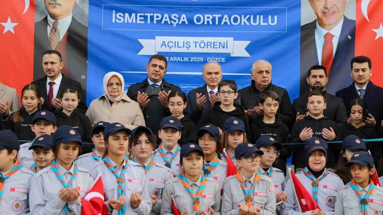 İsmetpaşa Ortaokulu yeni binasında eğitime başladı