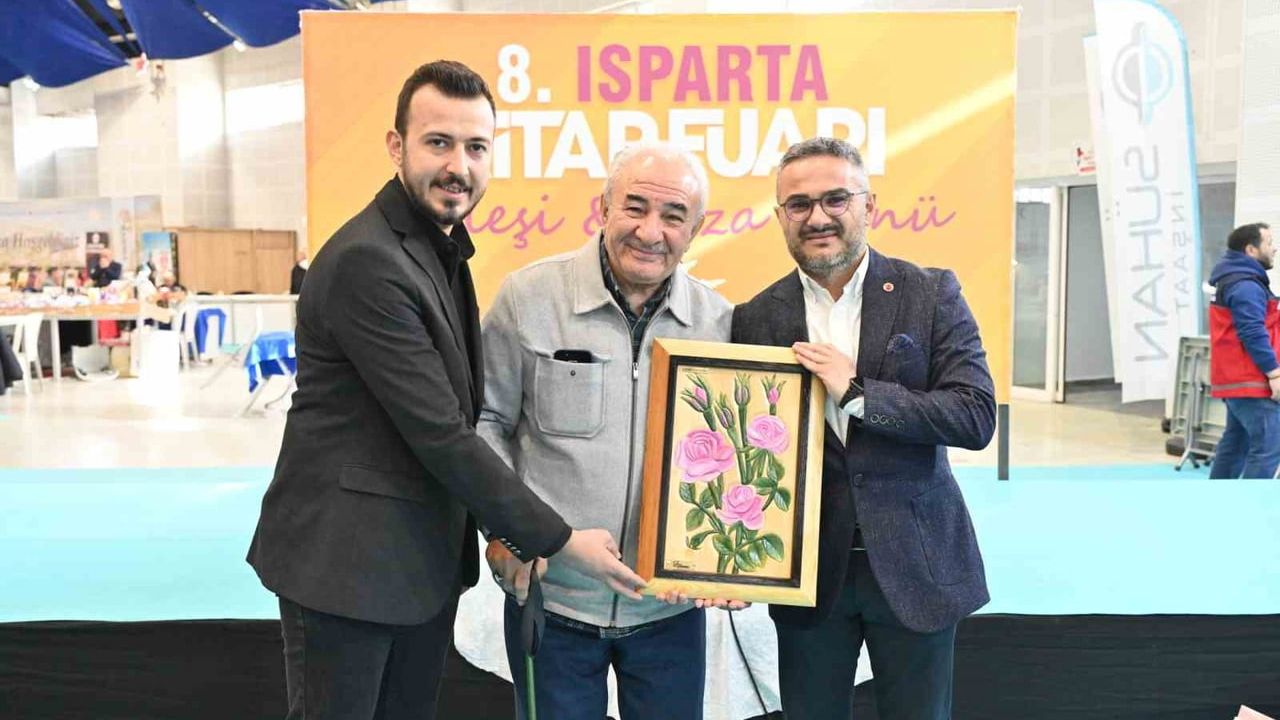 Isparta’da 8. Kitap Fuarı 10 günlük şölenin ardından sona erdi
