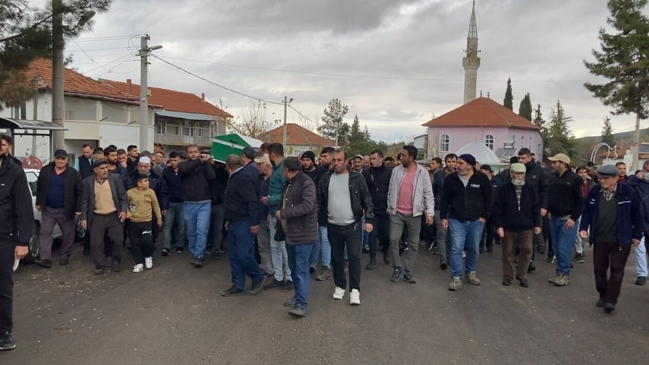Isparta'da başsız bulunan çoban toprağa verildi; baba adalet istedi