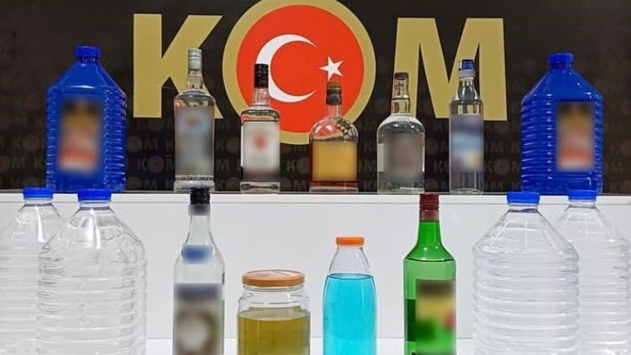 Isparta’da kaçakçılık operasyonu: 37,7 litre alkol ve 30 kaçak tıbbi malzeme ele geçirildi