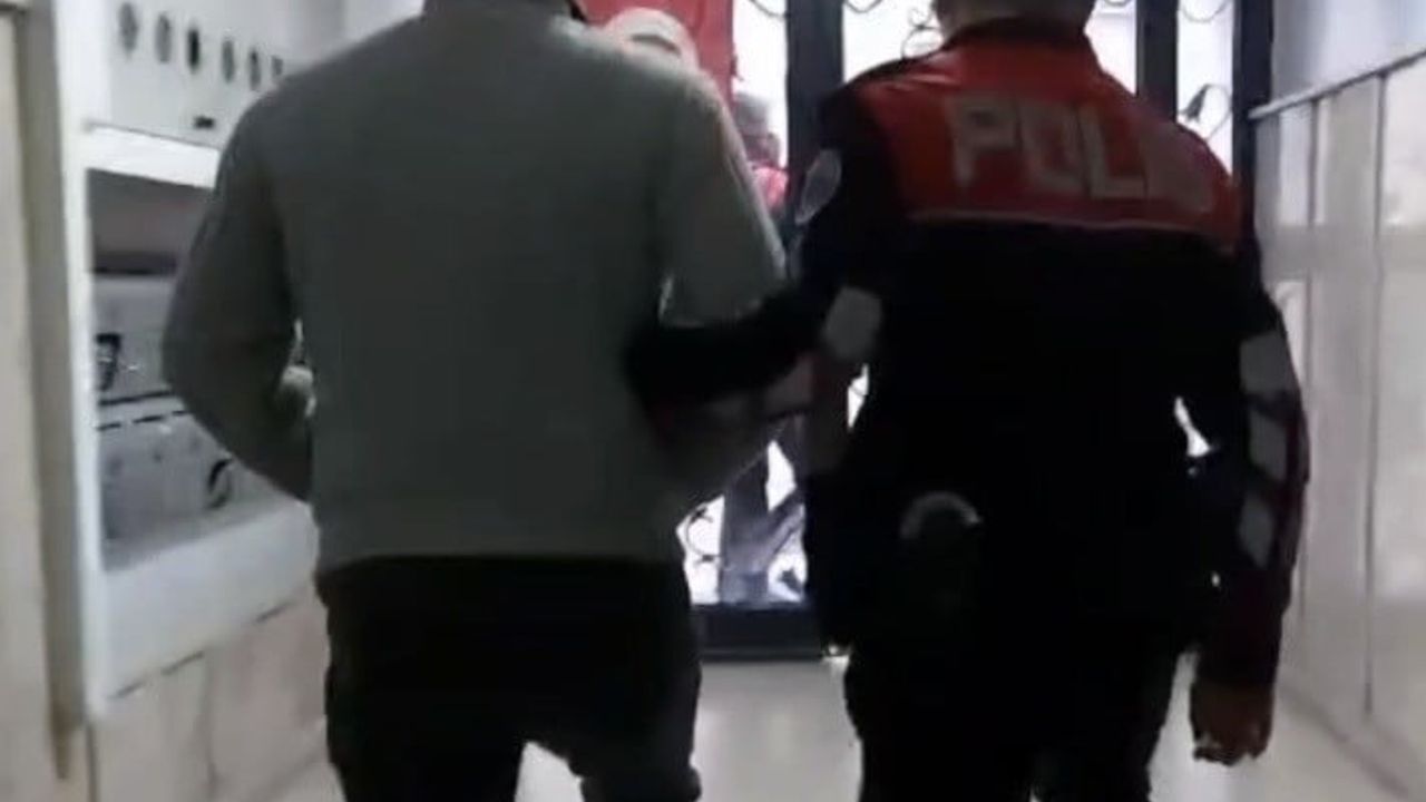 İzmir'de eş zamanlı operasyonda 143 aranan şahıs yakalandı