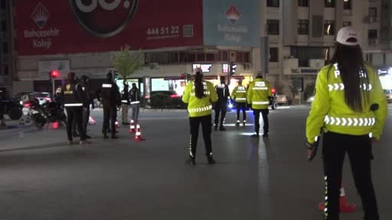 İzmir'de yeni yıl nöbeti: 13 bin 385 personel sahada