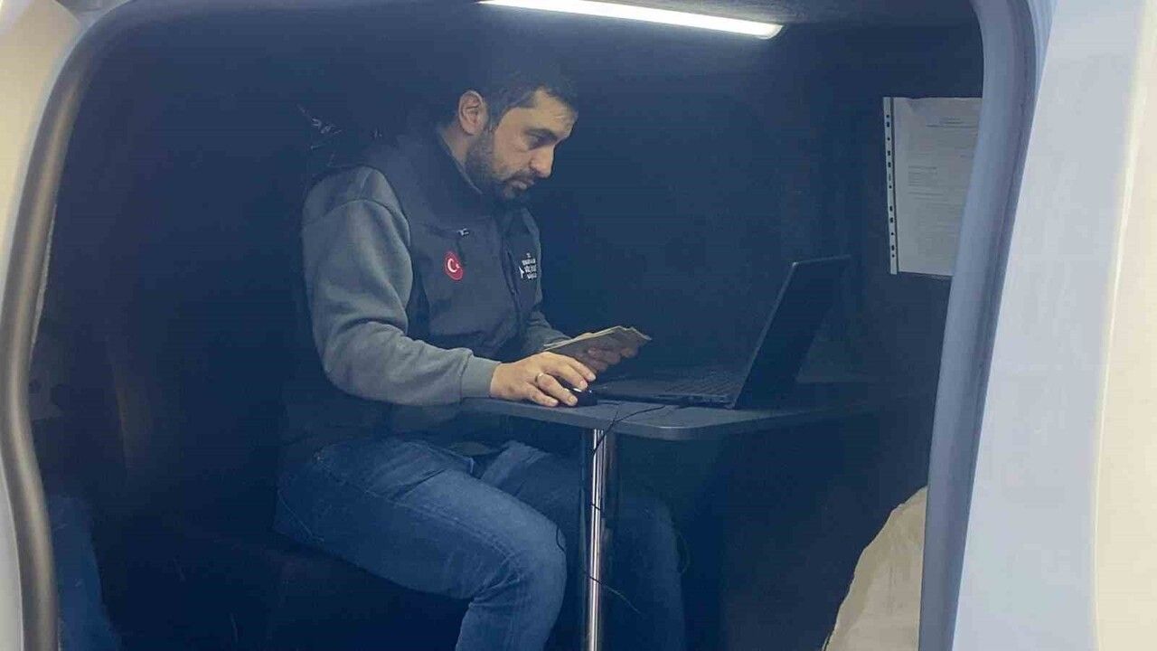 İzzet Baysal Caddesi'nde kaçak göçmen uygulaması