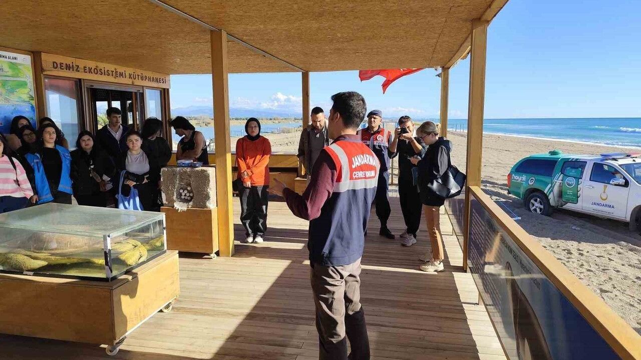 Jandarma’dan çevre koruma eğitimi ve Sorgun Boğazı’nda kıyı temizliği