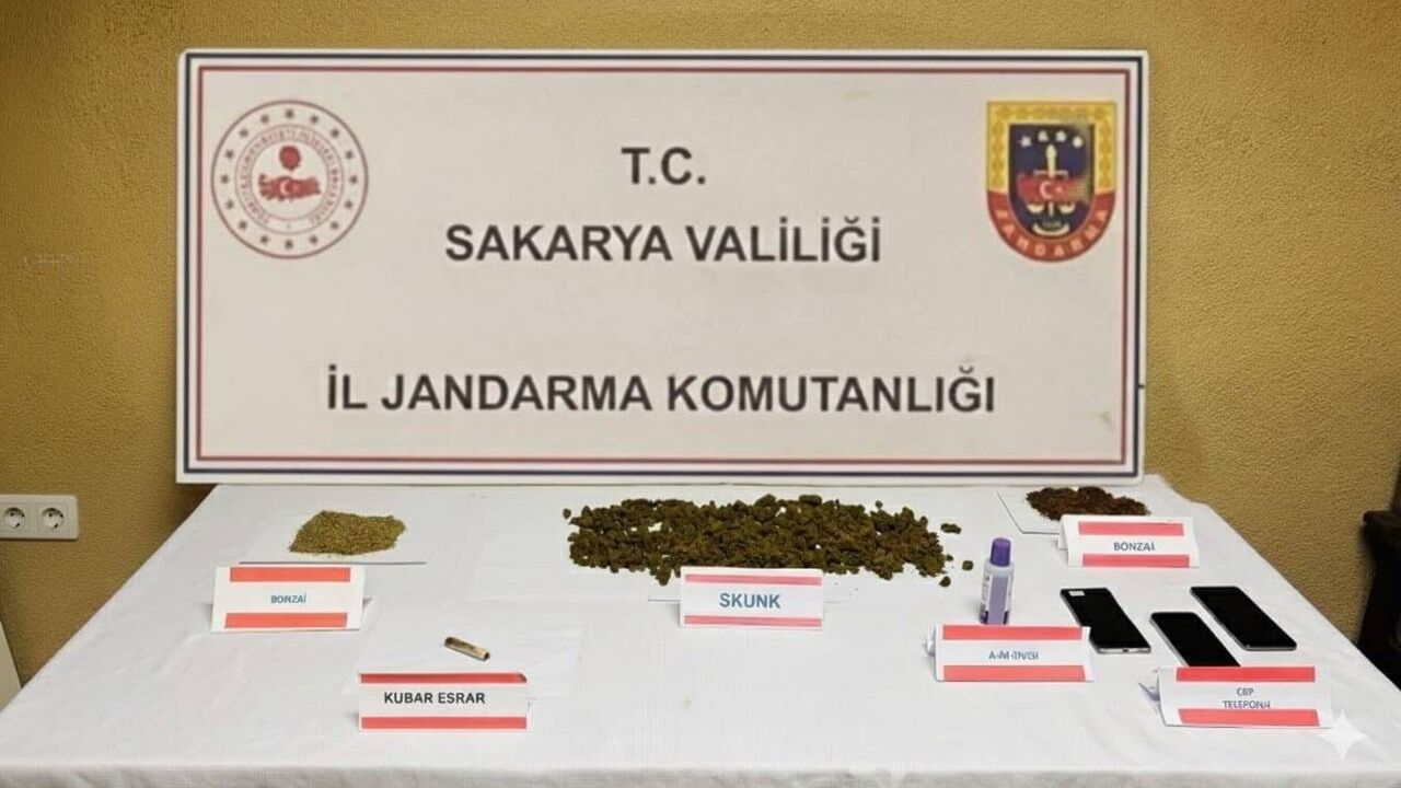 Jandarma’dan Serdivan’da uyuşturucu operasyonu: Ev sahibi tutuklandı