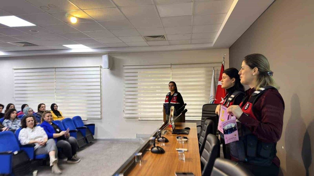 Jandarmadan SUBÜ'de KADES ve UYUMA eğitimi — "Kadına el kalkmaz" mesajı