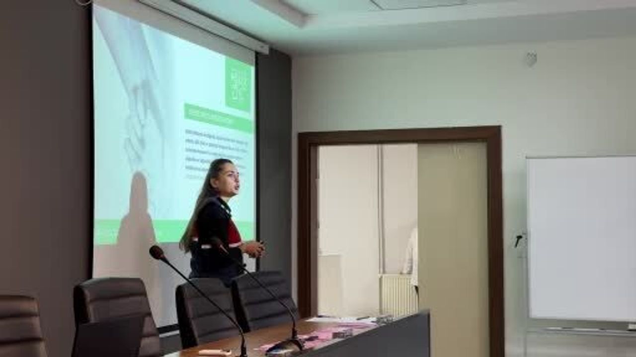 Jandarmadan üniversitede KADES ve UYUMA eğitimi