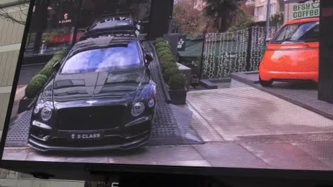 Kadıköy’de S CLASS galerisi boşaltıldı: 11 milyar TL vurgun iddiası
