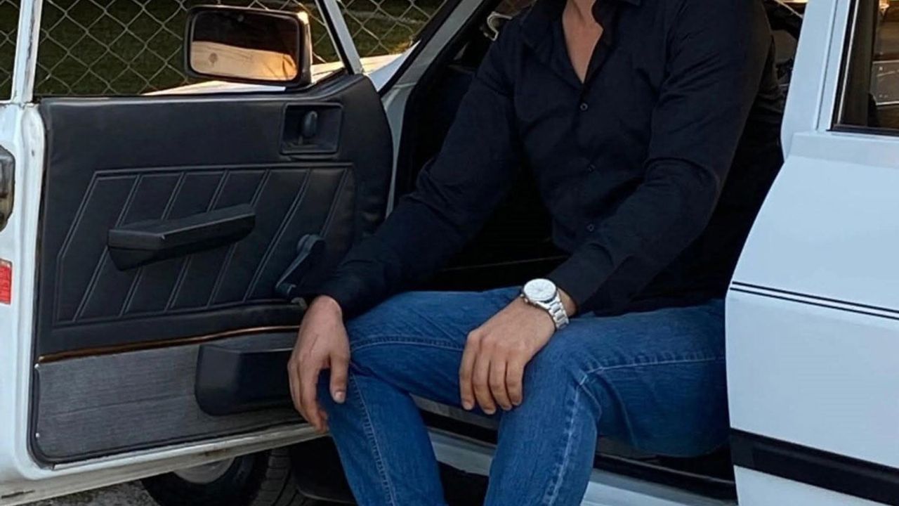 Kadirli'de park halindeki kamyona çarpan otomobilin sürücüsü öldü