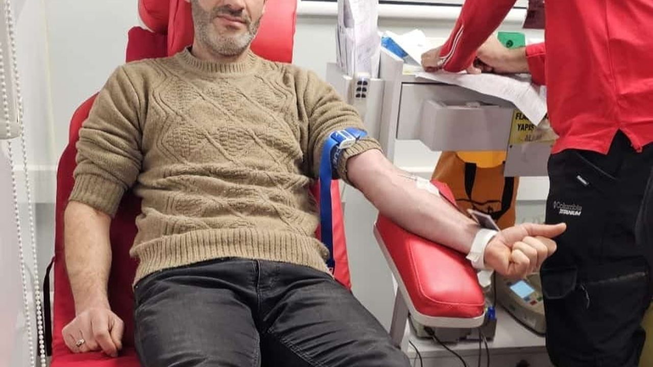 Kahraman Ceylan ve Cemaati Çermik’te Kızılay Kan Bağışına Destek Verdi