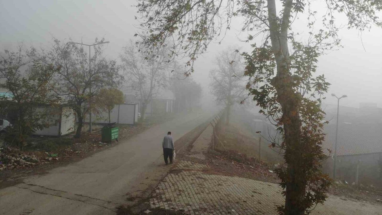 Kahramanmaraş'ta sabah sis etkili oldu