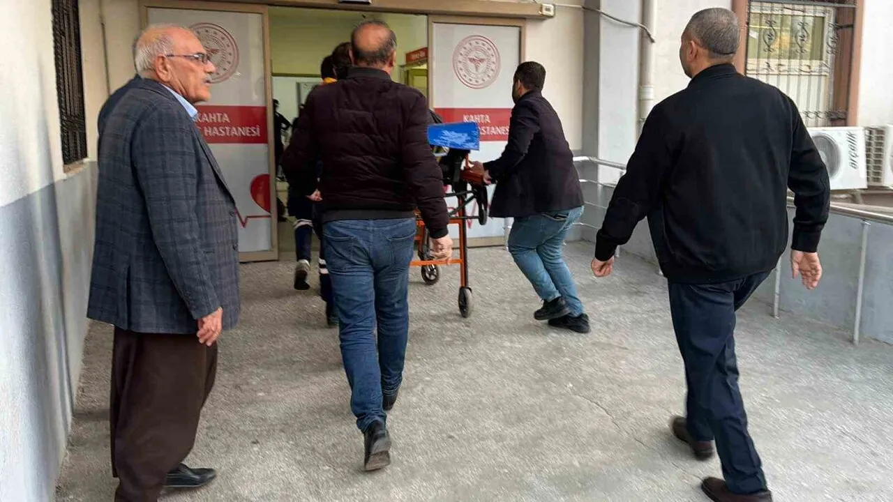 Kahta'da silahlı çatışma: Otogarda 5 kişi yaralandı