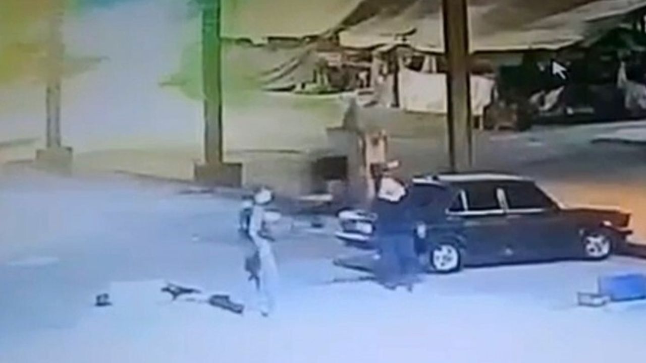 Karabük'te bıçaklı kavganın güvenlik kamerası görüntüleri ortaya çıktı