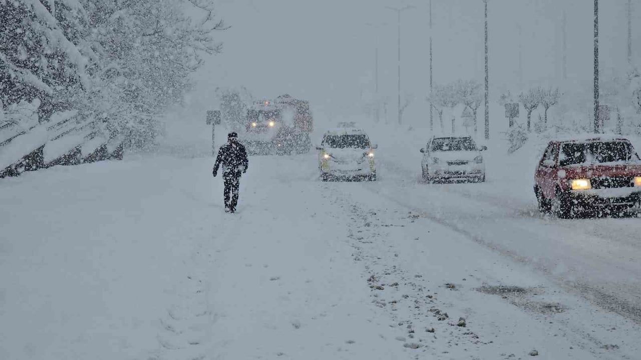 Karabük'te eğitim-öğretime 1 gün daha ara