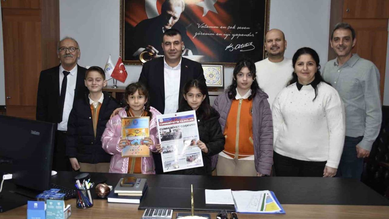 Karacabey Belediyesi, 'Cumhuriyet’in Yıldızları' gazetesinin ilk abonesi