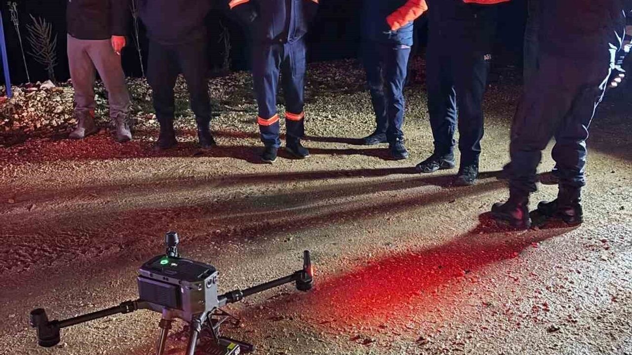 Karagöl Yaylası'nda kayıp yaşlı çift için gece görüşlü dronlarla arama