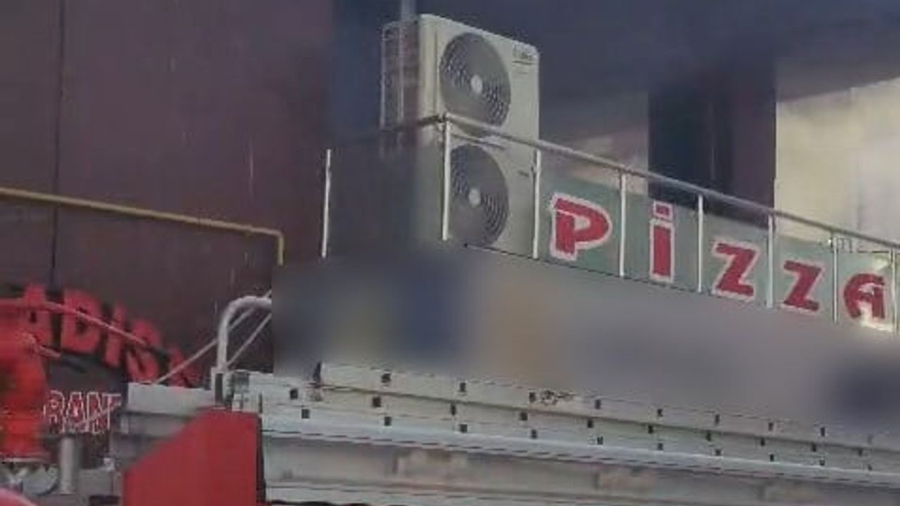 Karakoçan'da restoranda mutfak yangını kontrol altına alındı