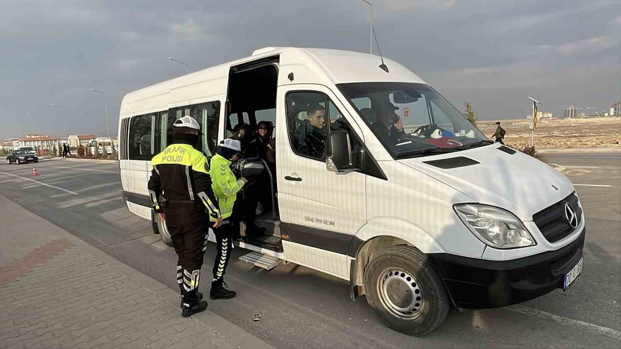 Karaman'da okul servisleri denetimi sürüyor