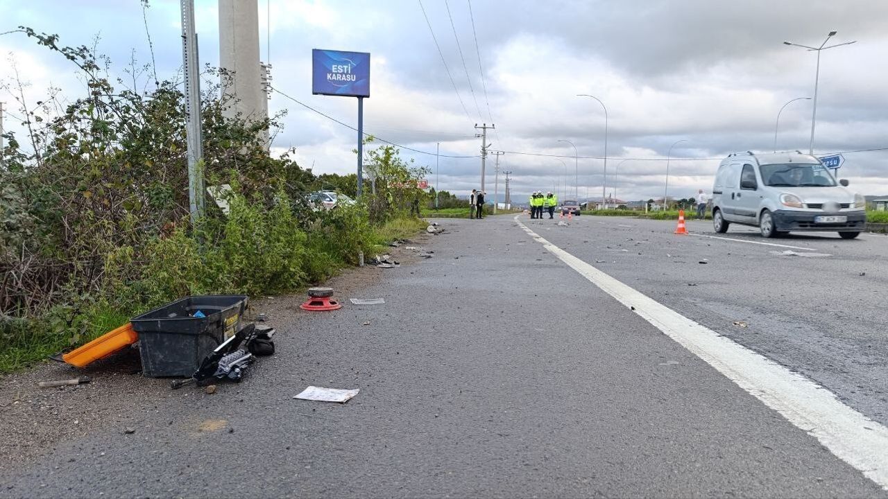 Karasu'da cip ile otomobil çarpıştı: 1’i ağır 2 yaralı