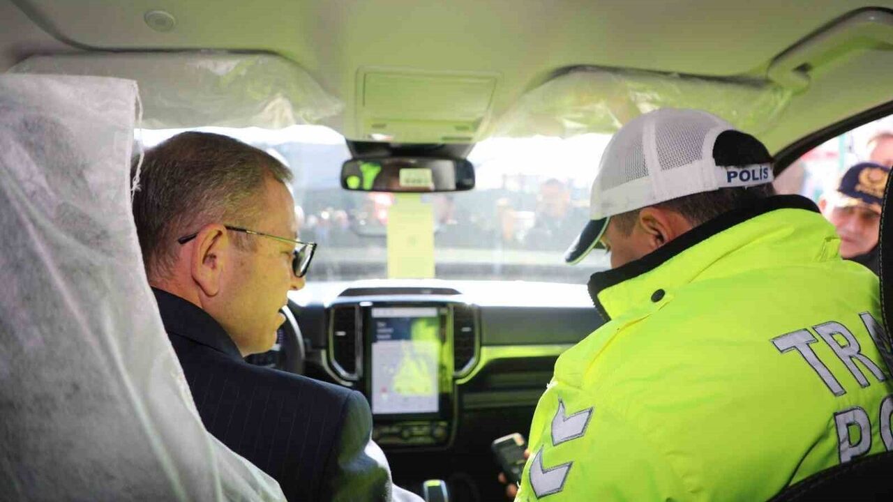 Kars'ta Emniyet ve Jandarmaya 60 araç takviyesi