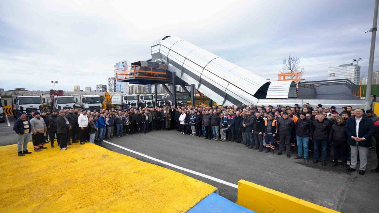 Kartal Belediyesi personeli yeni yılı ortak etkinlikle karşıladı