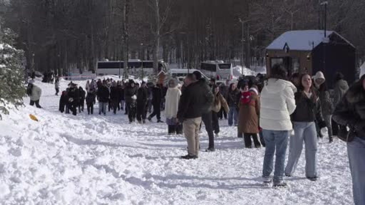 Kartepe yeniden beyaza büründü: Teleferik ve kar keyfi