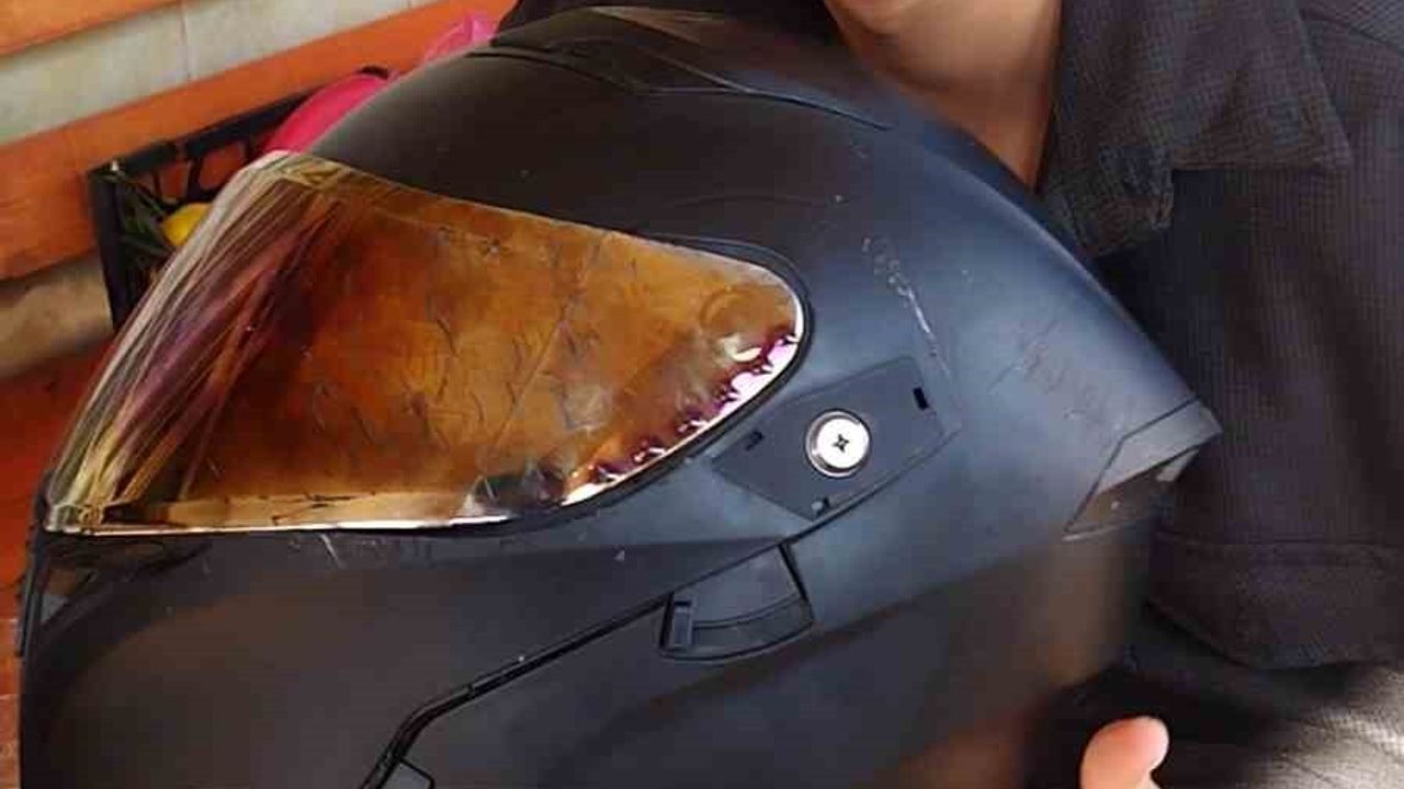 Kask sayesinde hayata tutunan genç: Polisler doğru söylüyormuş