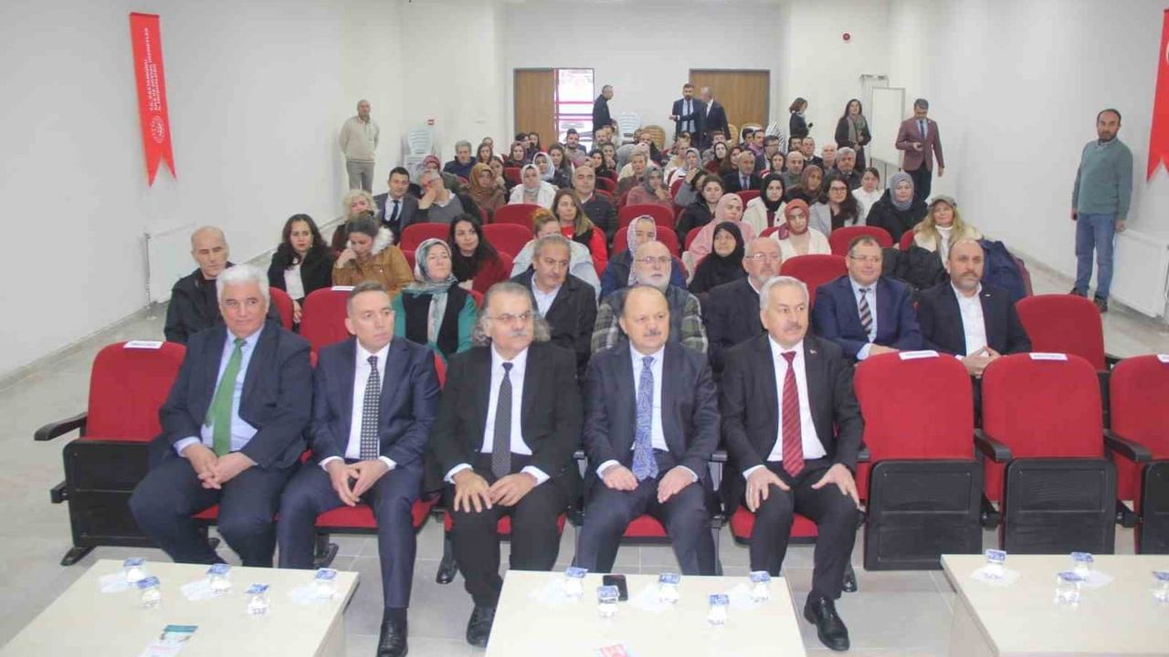 Kastamonu’da 222 kişiye 33 milyon 300 bin TL evlilik kredisi