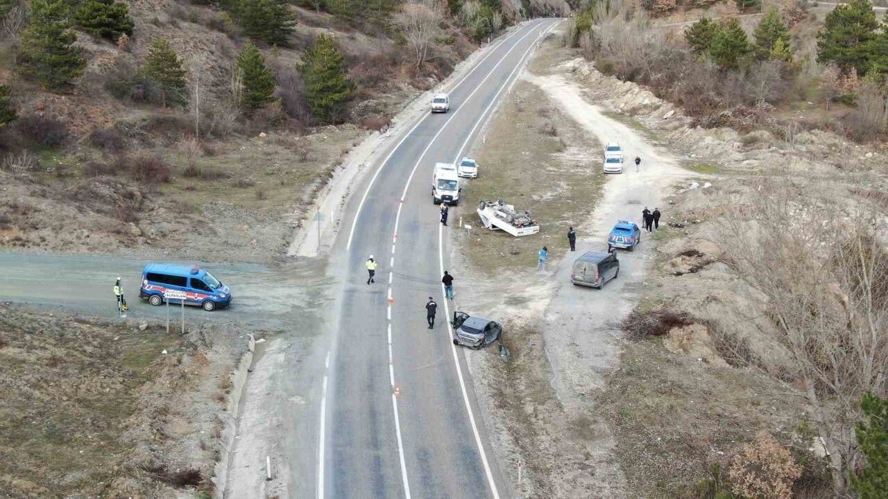 Kastamonu'da trafik kazası: 1 kişi hayatını kaybetti, kamyonet sürücüsü tutuklandı