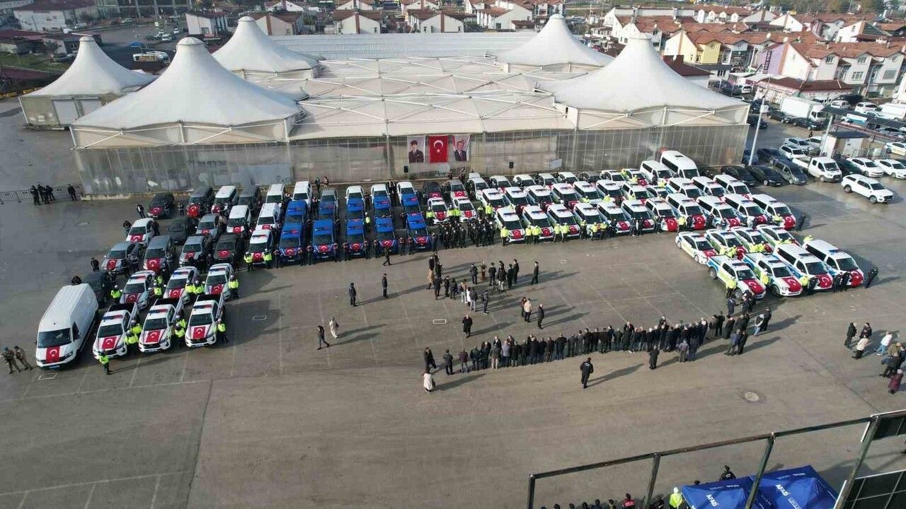 Kastamonu'ya 84 hizmet aracı törenle teslim edildi