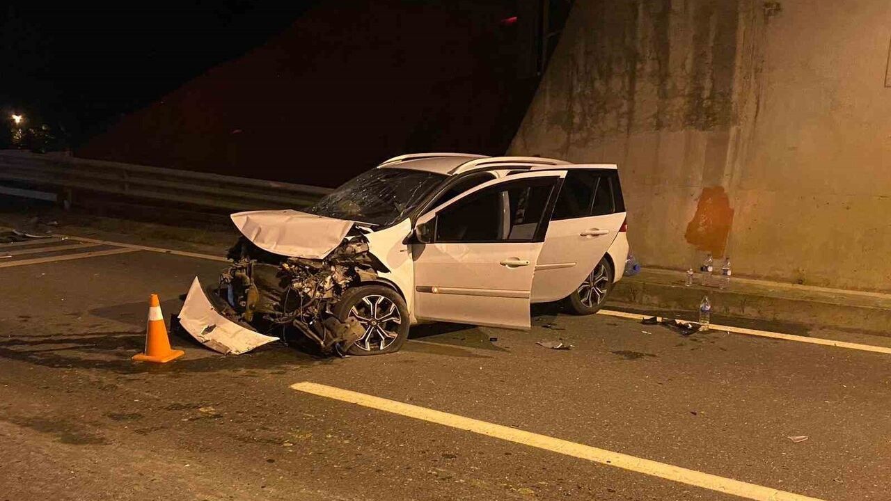Kavukkavla tüneli girişinde kaza: 4 kişi yaralandı