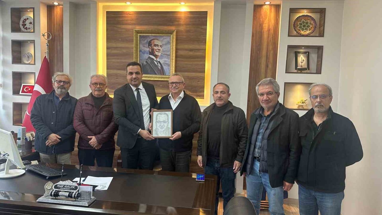 Kaymakam Dalak’ın kara kalem portresi duygulandırdı