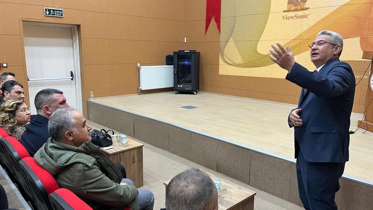 Kaymakam Doğru İlçe İdare Şube Başkanları Toplantısına Katıldı