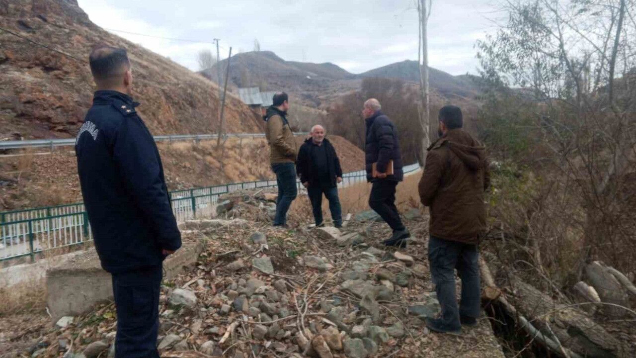 Kaymakam Ertuğrul Bayram Pınargözü ve Alaca köylerinde inceleme yaptı