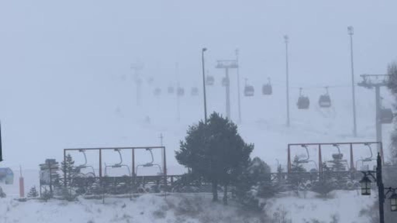 Kayseri beyaza büründü: Erciyes ve şehir merkezinde kar etkili