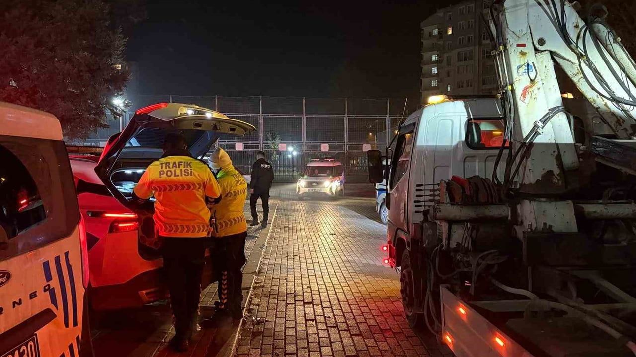 Kayseri'de plakasız ve alkollü motosiklet sürücüsü polisten kaçamayınca yakalandı