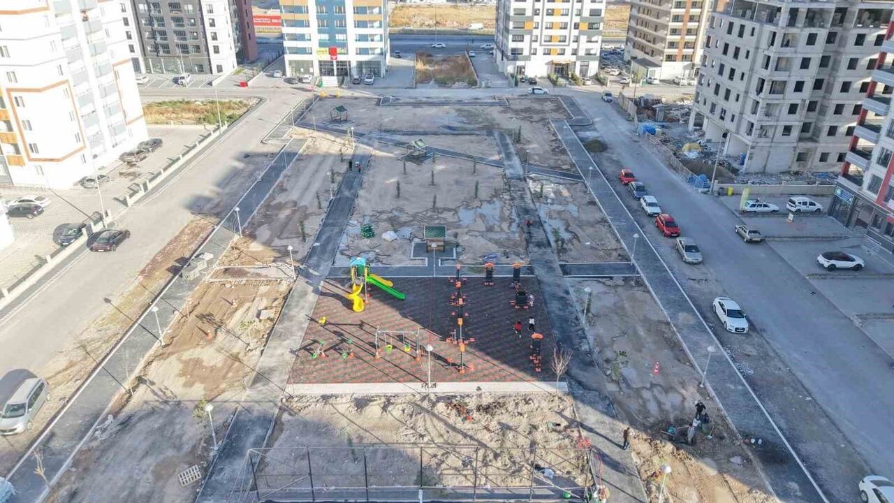 Kayseri'de Şehir Hastanesi çevresine 35 milyon 579 bin TL'lik yeşil alan ve spor yatırımı