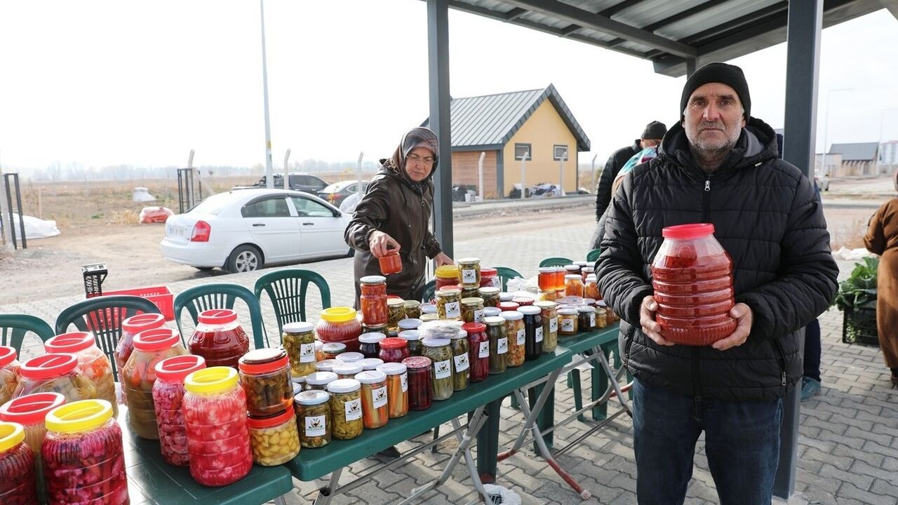 Kayseri'de şehir merkezi tarımı: Kadın kooperatifinin son hasadı