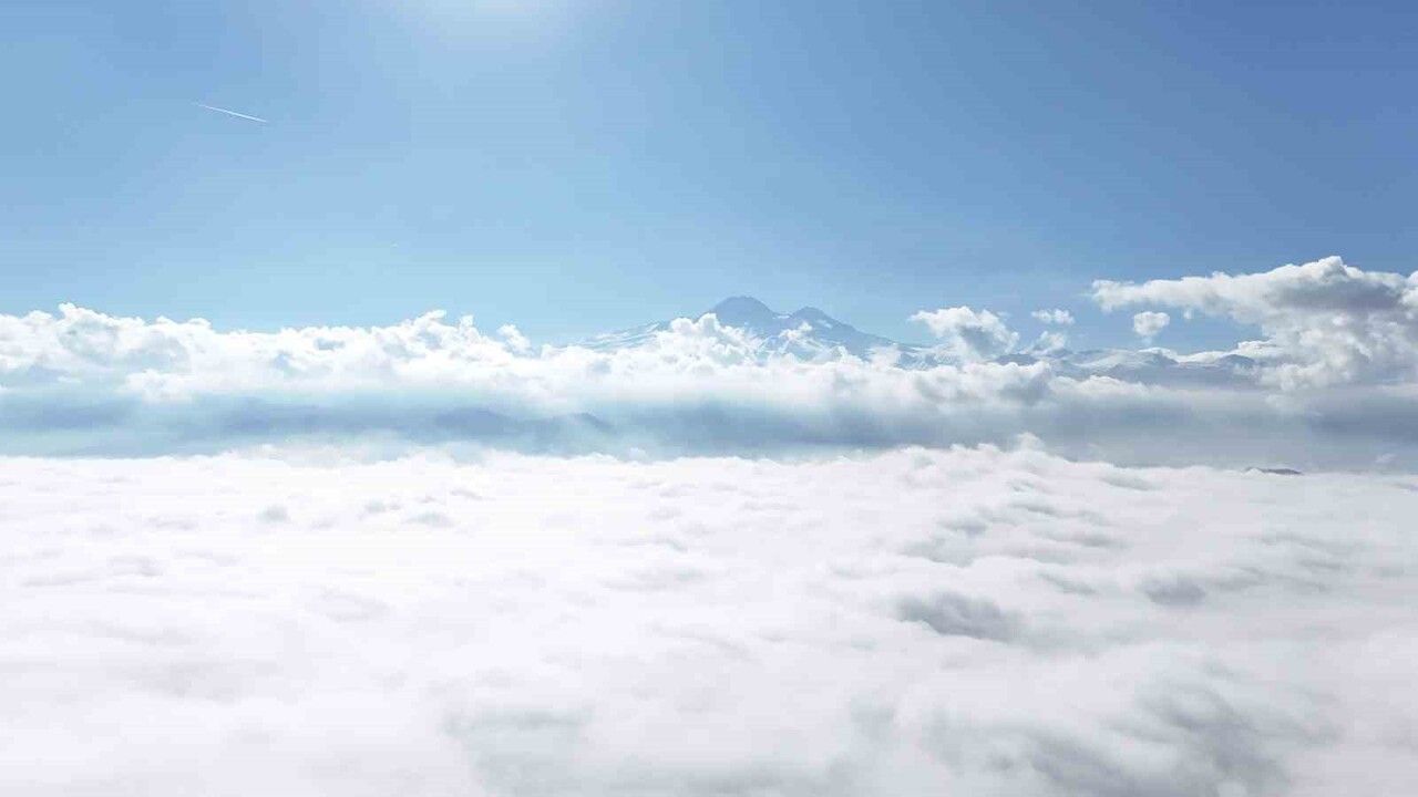 Kayseri'de Sisin Üzerinden Büyüleyici Görüntüler