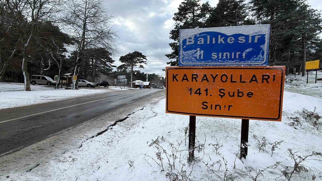 Kazdağları’nda kar yağışı: Yüksek kesimler beyaza büründü